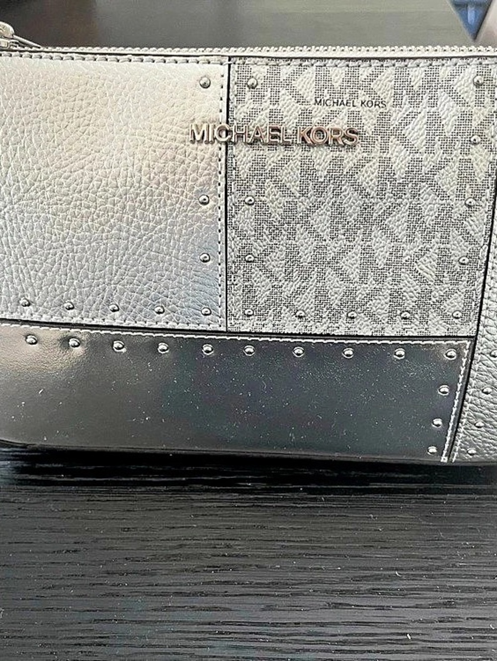 Michael Kors Jet Set Travel Crossbody Bag Silver & White NWT